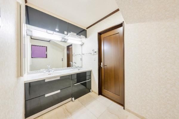 5SLDK Detached House in Akabane, Tokyo | 206 sqm Living Space - Thumbnail 4
