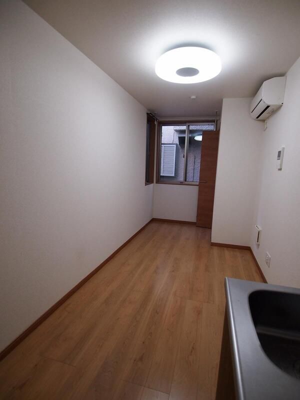 1K Apartment for Rent in Chigasaki, Kanagawa - Thumbnail 3