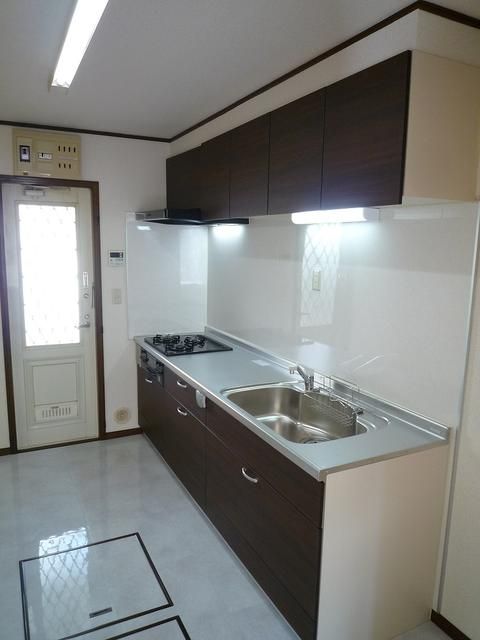 3LDK Terrace House for Rent in Fujisawa, Kanagawa - Thumbnail 3