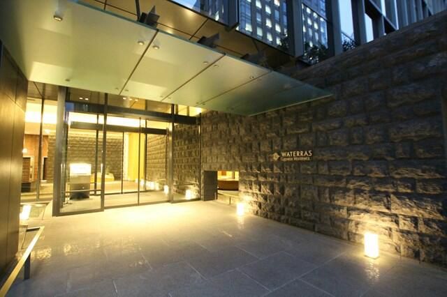 Luxury 2LDK High-Rise Condo in Chiyoda, Tokyo | 95.98㎡ - Thumbnail 2