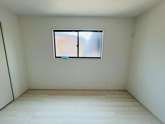 New 4LDK House in Oyama Tochigi with Roof Balcony - Thumbnail 4