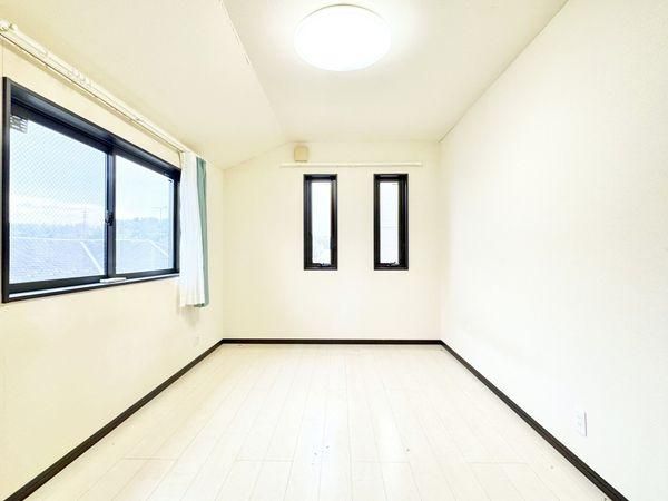 4LDK Detached House for Sale in Machida, Tokyo - Thumbnail 2