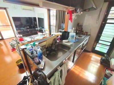 Spacious 3SLDK House in Numazu with Double Parking — Image 4, Numazu, Shizuoka