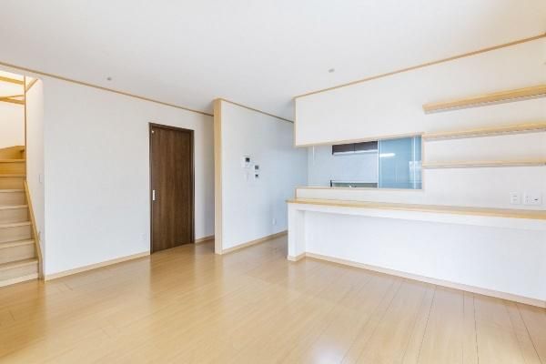 3SLDK Detached House in Uji, Kyoto with Corner Lot | 2009 Build - Thumbnail 3