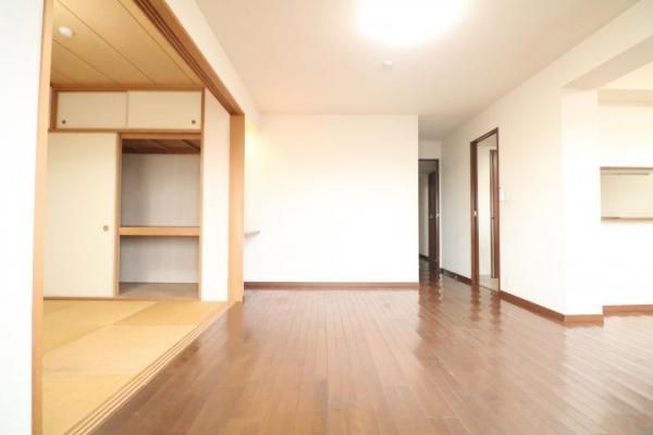3LDK Condominium in Machida, Tokyo - 91.57 sqm - Thumbnail 4