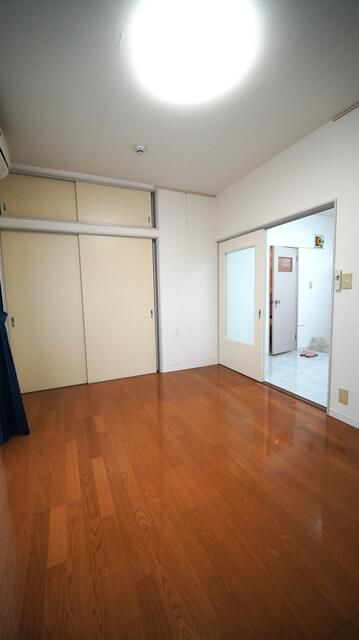 1K Apartment for Rent in Suginami, Tokyo 23 sqm - Thumbnail 2