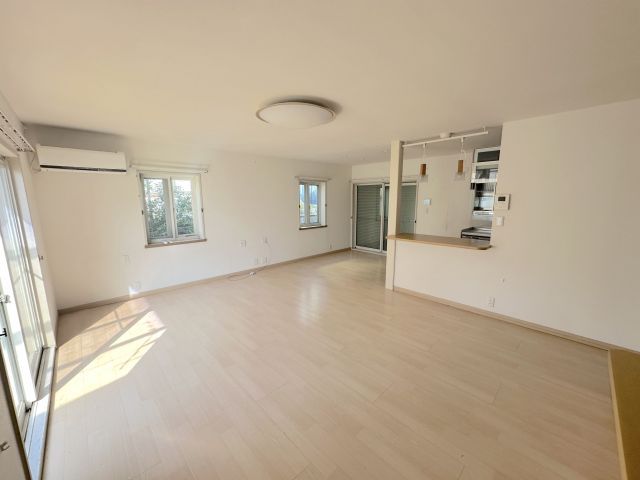 4LDK House for Sale in Umi, Fukuoka with 3 Parking Spaces - Thumbnail 2