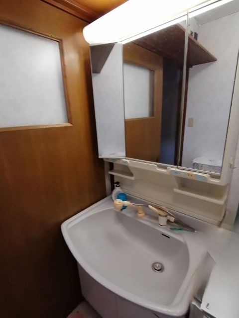 6LDK House for Sale in Onojo, Fukuoka with Large Garden & Parking - Image 29