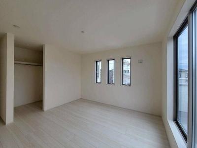 New 4LDK House in Kanuma with 3 Car Parking & South-Facing Rooms — Image 22, Kanuma, Tochigi