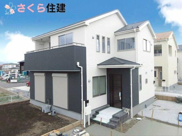 New 4LDK House in Kanuma with 3 Car Parking & South-Facing Rooms - Thumbnail 2