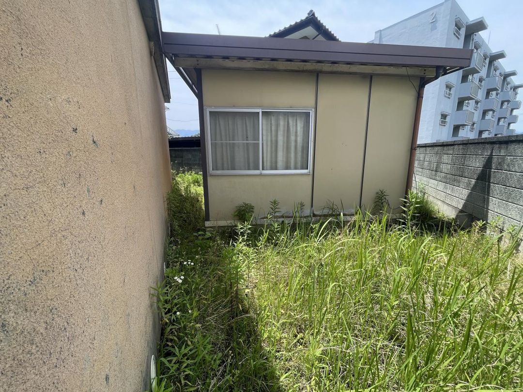 1975 4K House in Tomioka, Gunma with Garden and Free Parking - Image 1