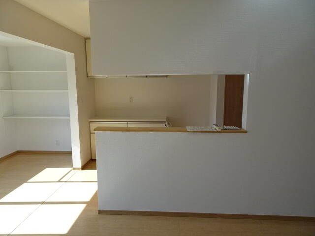 5SLDK Rental House in Chofu City, Tokyo - Thumbnail 4
