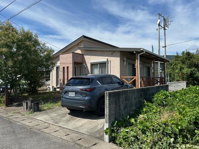 2009 2DK House with Garden & 3 Parking in Kamiita, Tokushima - Thumbnail 2