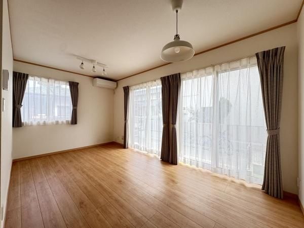 2019 3LDK House for Sale in Kokubunji, Tokyo - Thumbnail 2
