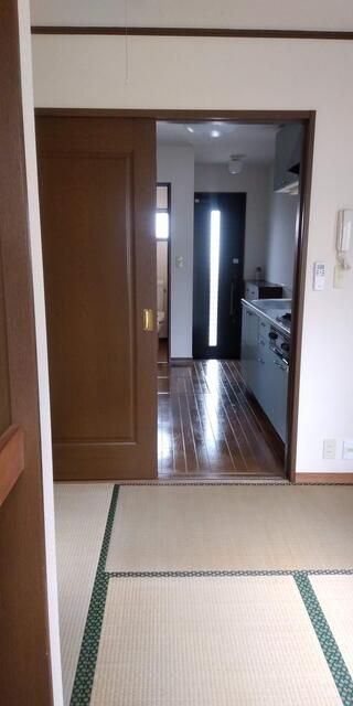2K Rental House in Yokosuka, Kanagawa - 39.37 sqm - Thumbnail 2