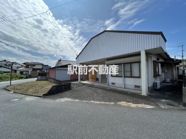 140-Tsubo Land with House for Residential/Shop Use in Asakura, Fukuoka - Main Image