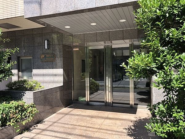 1K Apartment for Sale in Shinjuku, Tokyo - Near Kagurazaka - Thumbnail 2