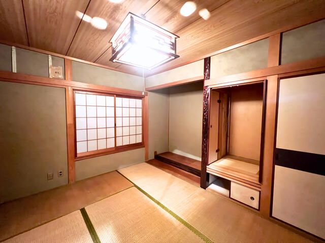 6-Bedroom House for Sale in Nishinomiya, Hyogo - Thumbnail 4