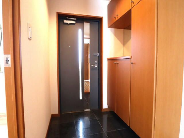 3LDK Apartment for Sale in Toyama City, Toyama Prefecture - Thumbnail 2