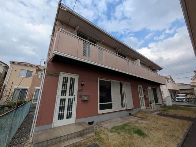 3LDK Terrace House for Rent in Chiba City, Chuo Ward - Thumbnail 2
