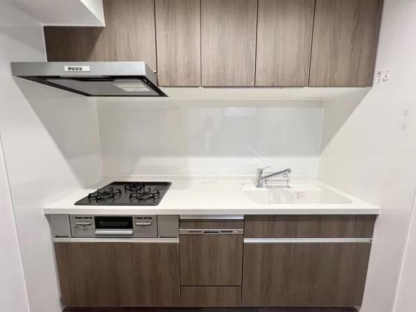 Heim Kiba Park 2LDK Apartment for Sale in Koto, Tokyo - Thumbnail 4