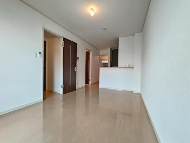 1LDK Apartment for Rent in Higashimatsuyama, Saitama - Thumbnail 3