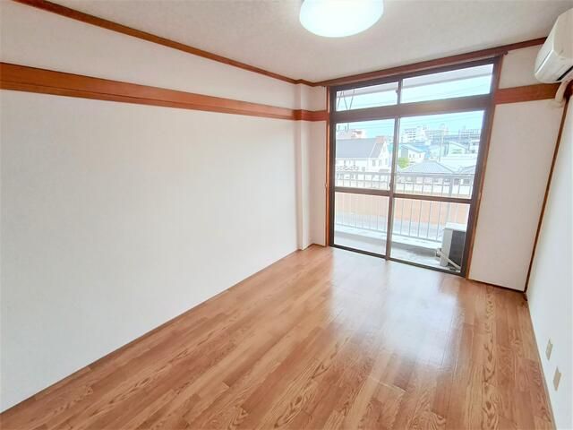 Apartment Building for Sale in Maebashi, Gunma - 12 Units - Thumbnail 3