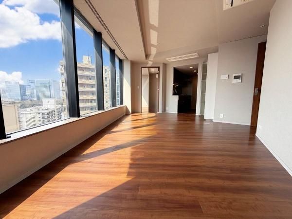 3LDK Apartment for Sale in Kachidoki, Chuo City, Tokyo - Thumbnail 2