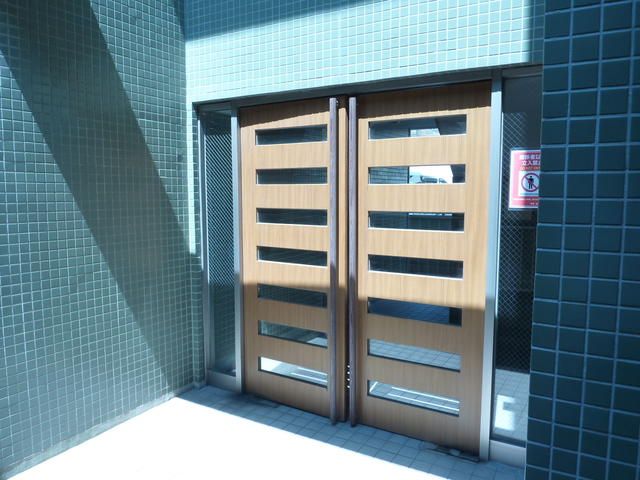 1K Apartment for Rent in Urayasu, Chiba - 26.39 sqm - Thumbnail 2