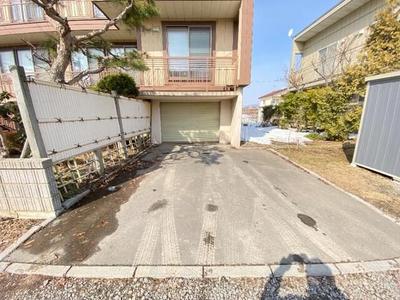 6LDK Detached House for Sale in Hakodate, Hokkaido — Front_door, Akagawa-cho, Aomori