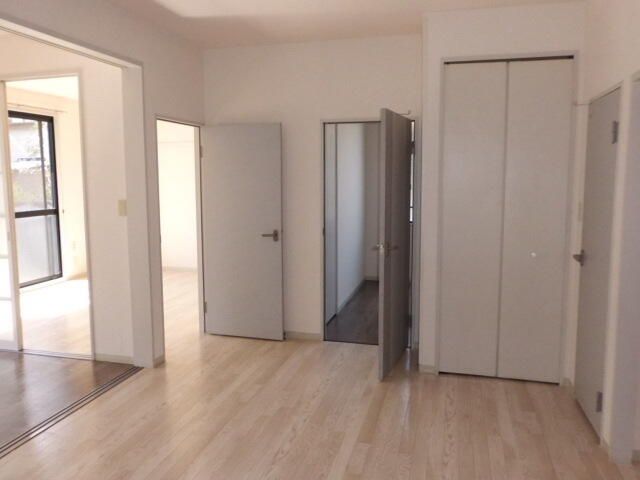 Rent 3DK Apartment near Konosu Station, Saitama - Thumbnail 4