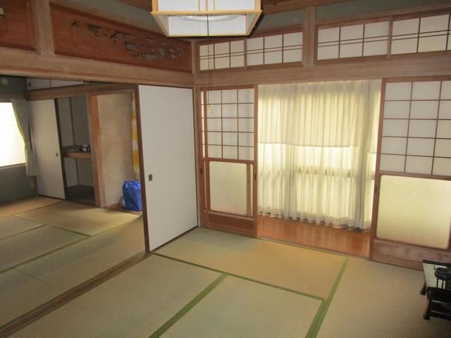 5DK Detached House for Sale in Kure, Hiroshima | 131.91 sqm - Thumbnail 2