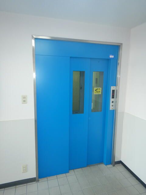 Office/Retail Space for Rent in TH Building, Yokohama, Kanagawa - Thumbnail 4