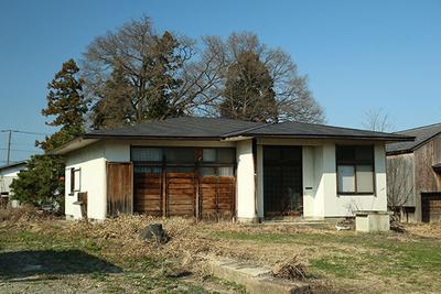 A house where you can try your hand at home gardening in a town where dahlias bloom in abundance: Villas, real estate, properties for sale, Hometown Information Center: Nationwide rural living property data — Image 1, Kawanishi, Yamagata