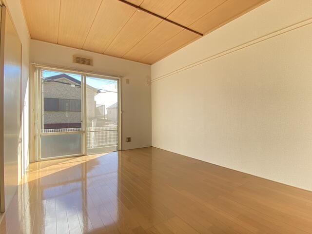 2DK Apartment for Rent in Kounan-ku, Yokohama, 40.92 sqm - Thumbnail 3