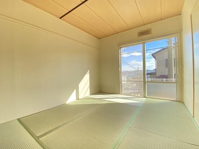 2DK Apartment for Rent in Kounan-ku, Yokohama, 40.92 sqm - Thumbnail 4