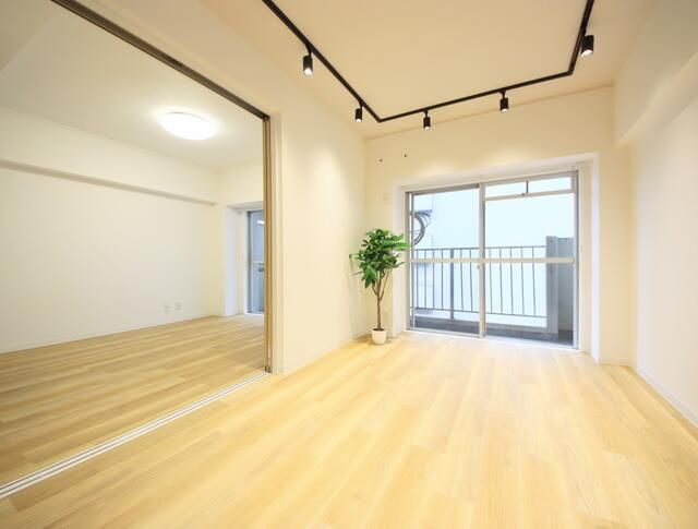 Renovated 2LDK Apartment for Sale in Niigata Chuo Ward - Thumbnail 4