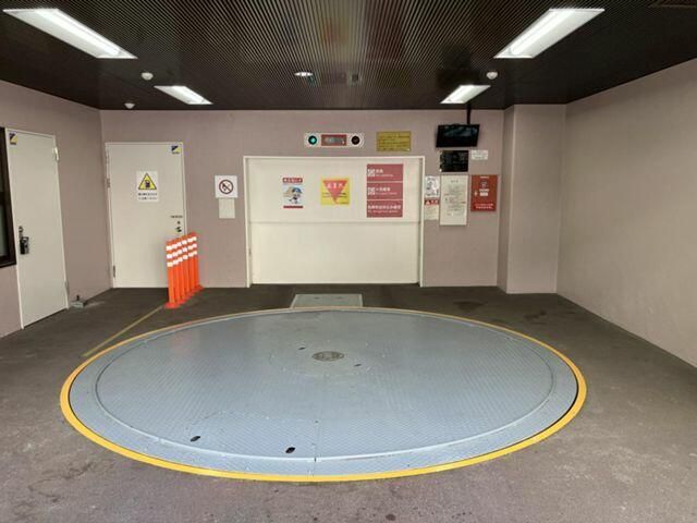 Rental Parking Space in Toranomon, Minato-ku, Tokyo - Thumbnail 3