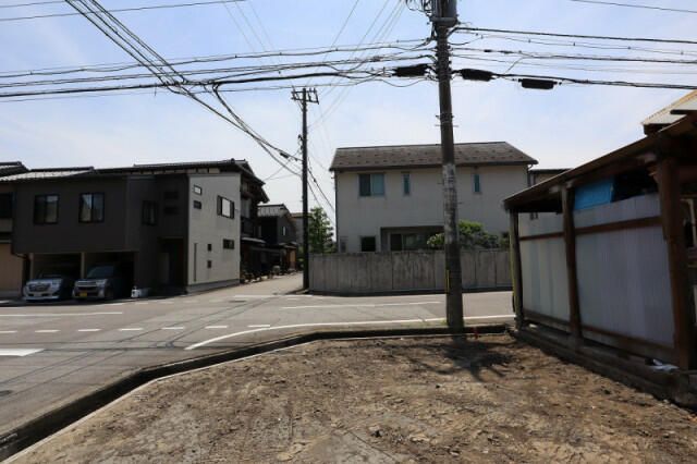 Land for Sale in Nishi-Oizumi, Toyama City - 19 sqm Plot - Thumbnail 2