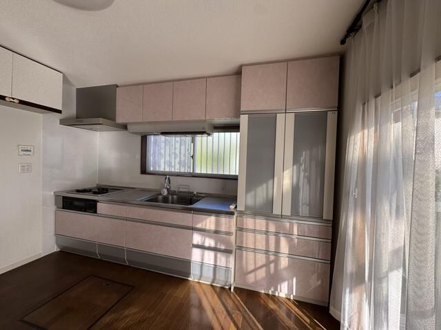 1993 5DK House in Ōamishirasato, Chiba with Garden - Image 22