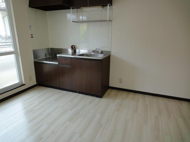 2DK Apartment for Rent near Kuki Station, Saitama - Thumbnail 4