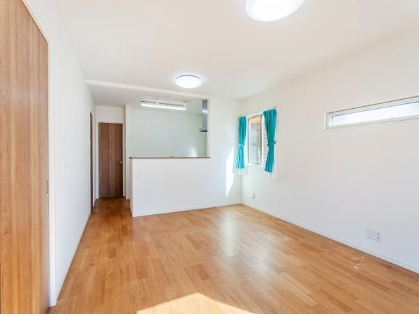 Modern 2LDK House for Sale in Sagamihara, Kanagawa - Thumbnail 3
