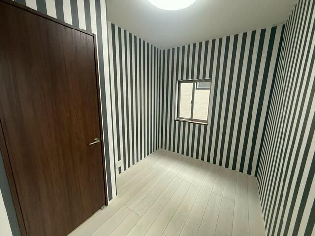 Renovated 3LDK House in Quiet Kanazawa Neighborhood with Parking - Image 22