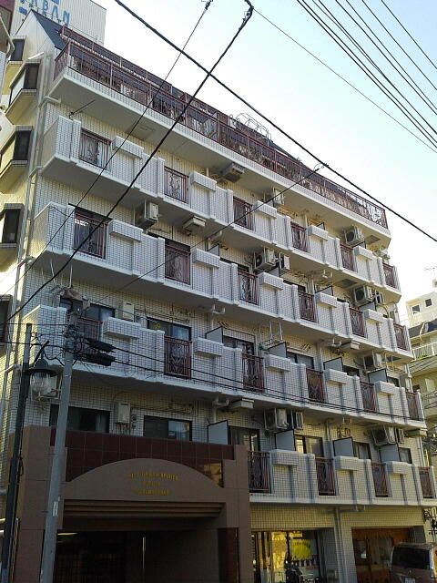 1K Condo for Sale in Tsurumi-ku, Yokohama, Kanagawa - Thumbnail 2
