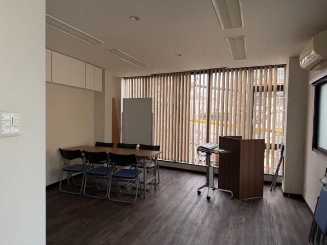 Commercial Office/Retail Unit in Takatsu-ku, Kawasaki – 25.35 sqm - Thumbnail 2