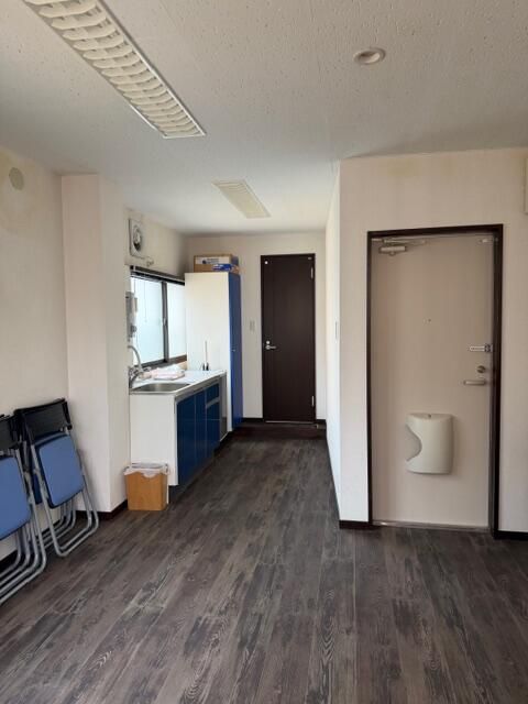Commercial Office/Retail Unit in Takatsu-ku, Kawasaki – 25.35 sqm - Thumbnail 4