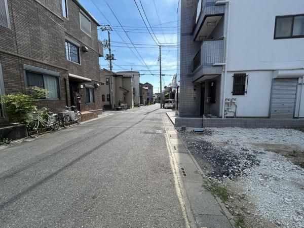 New 3-Storey 3SLDK House in Kawaguchi, Saitama - December 2025 Completion - Thumbnail 3