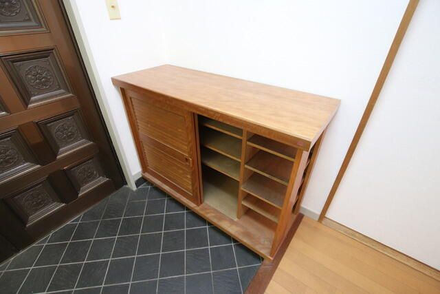 2LDK Apartment for Rent in Suginami, Tokyo - 66.75m² - Thumbnail 4