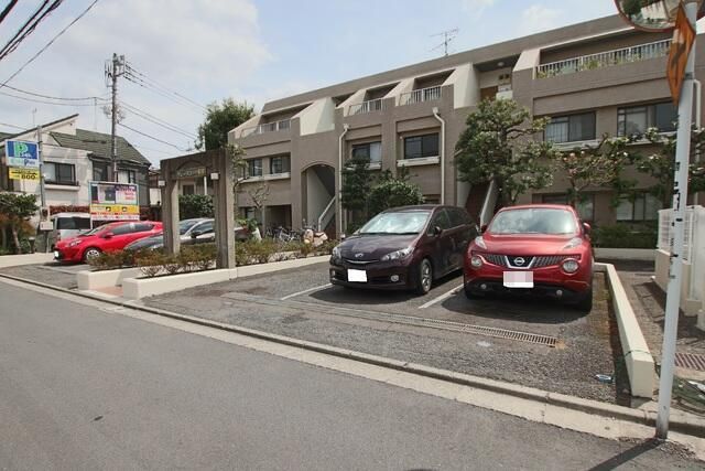 2LDK Apartment for Rent in Suginami, Tokyo - 66.75m² - Thumbnail 3