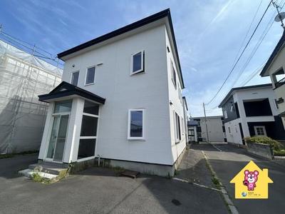 3LDK House for Sale in Hakodate, Hokkaido with 2 Car Parking — House, Yamanote 2-chome, Aomori